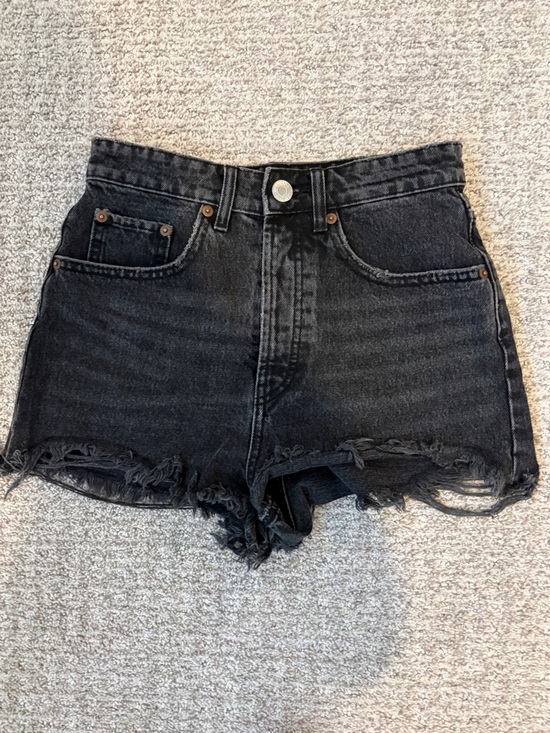 Zara Pants - Zara Black High-Rise Frayed Hem Denim Shorts Size 2